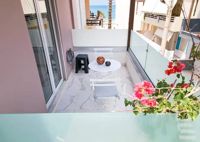 Ilias Seaside House *